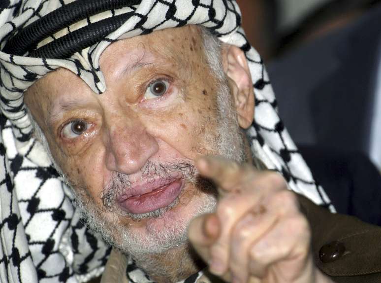 Arafat em imagem de arquivo de 2004