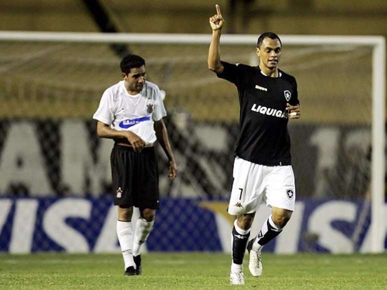<p>Atleta do Barra da Tijuca na Série B do Campeonato Carioca, atacante voltará a vestir camisa do Botafogo na liga nacional de Futebol 7</p>