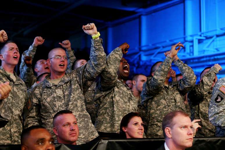 <p>Militares vibraram com o evento especial feito para eles</p>