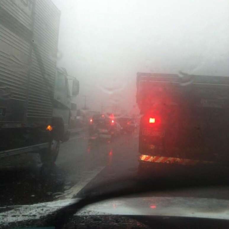 Moradores da regi&atilde;o metropolitana de Porto Alegre enfrentaram longos congestionamentos na manh&atilde; desta segunda-feira