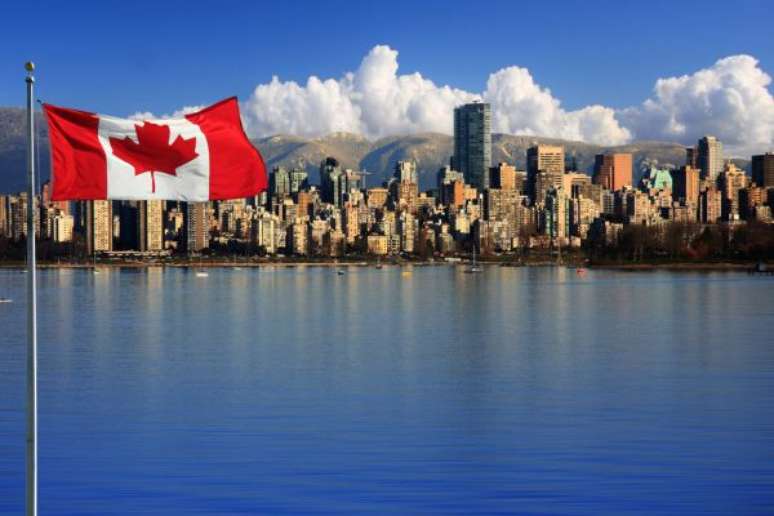 O Canadá ficou em primeiro lugar no ranking de países de melhor reputação. O país tem alto rendimento per capita, US$ 40.457, e é membro da Organização para a Cooperação e Desenvolvimento Econômico (OCDE) e do G-8. (Na foto, Vancouver)