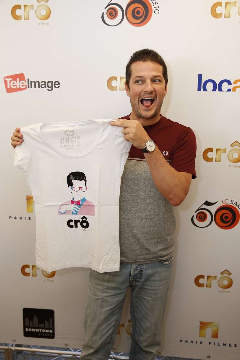 A equipe de 'Cr&ocirc; - O Filme' se reuniu no Leblon, no Rio de Janeiro, para realizar a coletiva de imprensa do longa-metragem, nesta segunda-feira (11). Al&eacute;m do protagonista, Marcelo Serrado, estiveram presentes o diretor Bruno Barreto, o roteirista Aguinaldo Silva, a produtora Paula Barreto, os atores Carlos Machado e Katia Moraes, entre outros