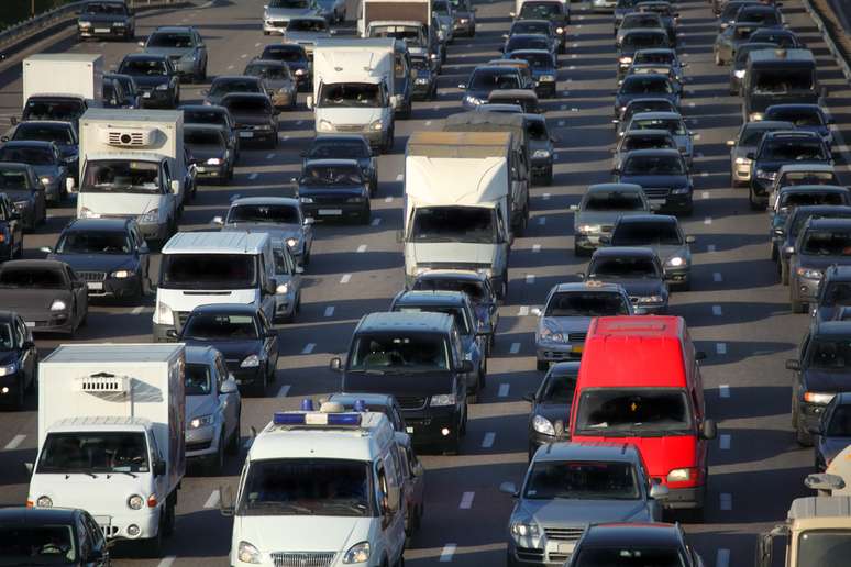 O sistema usa o motor elétrico em engarrafamentos