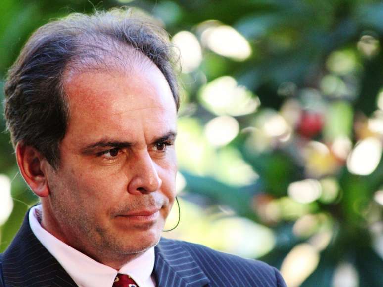 O promotor Marcus T&uacute;lio Nicolino disse que o padrasto precisa explicar muita coisa