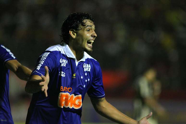 <p>Cruzeiro comemorou título em Salvador com triunfo sobre Vitória</p>