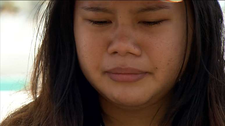 Elfie Batista, de 19 anos, é uma das sobreviventes na cidade de Guiuan, a primeira a ser atingida na passagem do tufão Haiyan