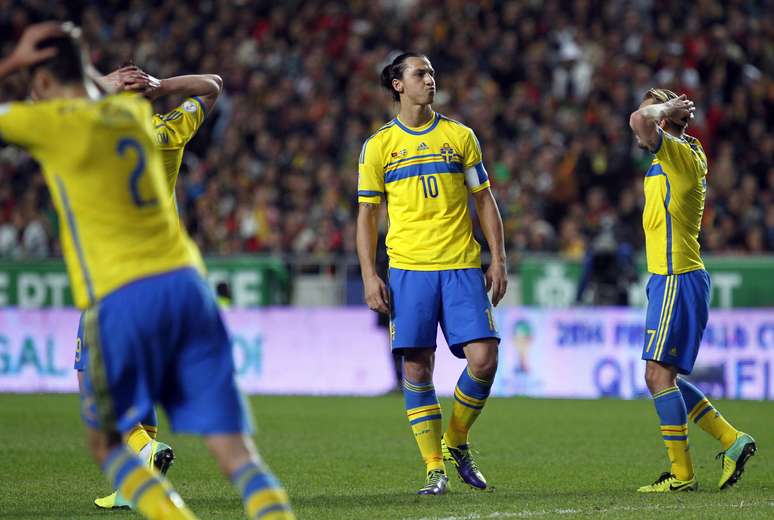 Jogadores da Suécia lamentam derrota em Lisboa