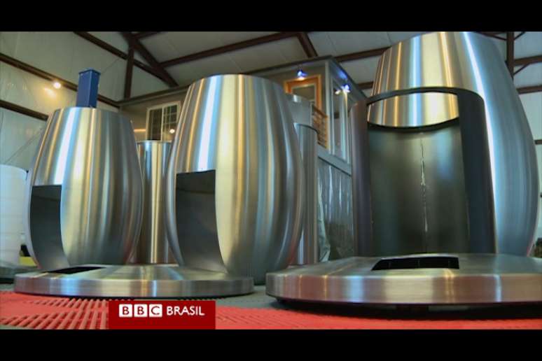 <p>WinePod prensa as uvas automaticamente</p>