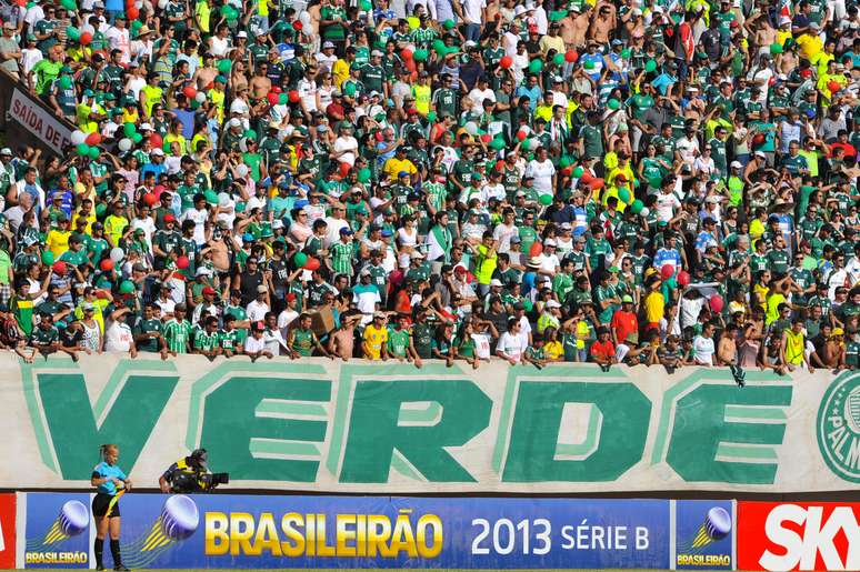 <p>Torcida palmeirense encontrará time com hino bastante semelhante</p>