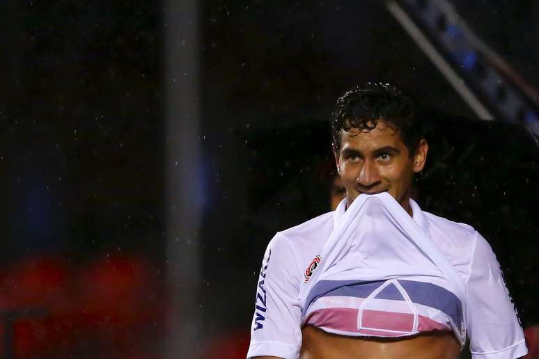 <p>Ganso lamenta bola na trave, ap&oacute;s linda jogada</p>