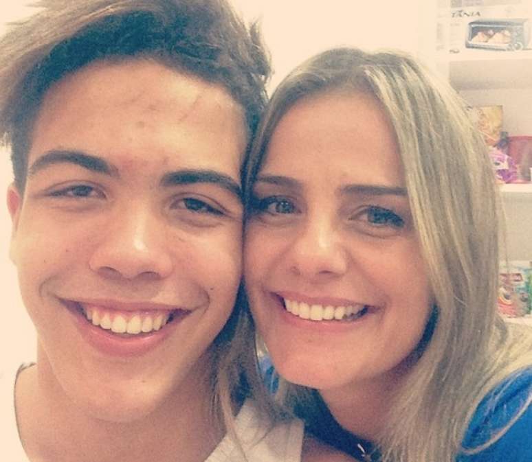 Ronald recebeu os parab&eacute;ns da m&atilde;e por ter mudado de faixa
