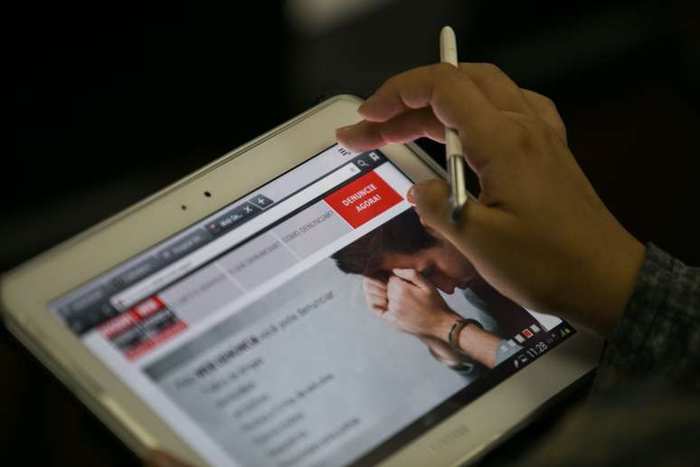 <p>O sistema est&aacute; dispon&iacute;vel para tablets e celulares</p>