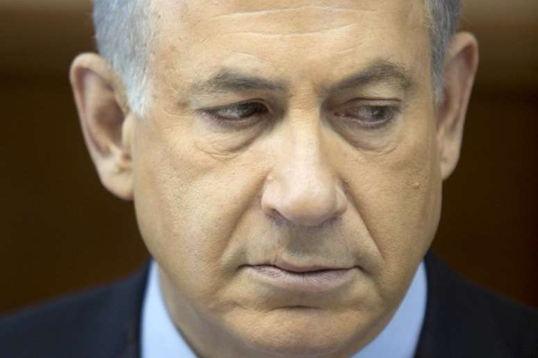 O premiê Netanyahu durante reunião do seu gabinete no último domingo: acordo é "erro histórico"