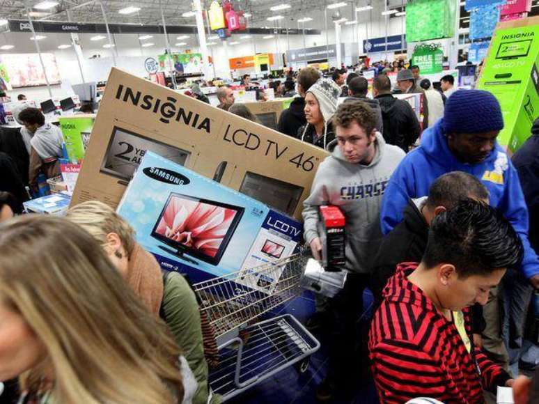 Consumidores devem ficar atentos a ofertas falsas 