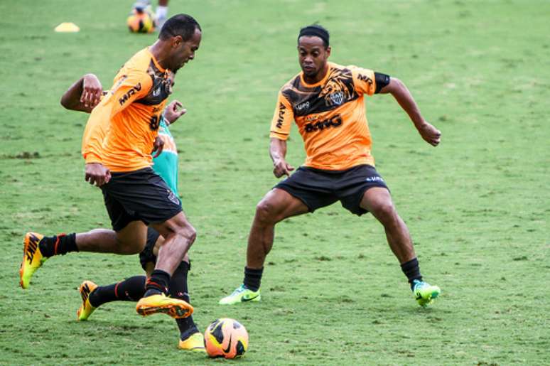 <p>Ronaldinho formará quarteto titular no Atlético-MG</p>