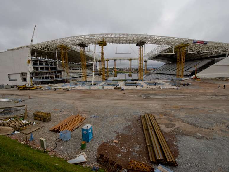 <p>Estádio deve ficar pronto em abril de 2014</p>