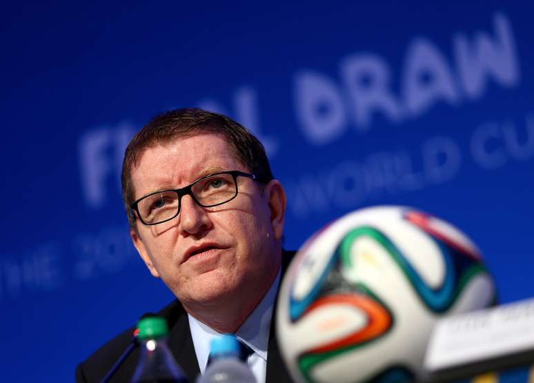 Thierry Weil, diretor de marketing da Fifa, dá detalhes sobre a distribuição de ingressos