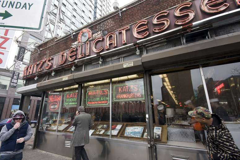 <p>Katz Deli, Nova York, Estados Unidos - <em>Harry e Sally: feitos um para o outro</em></p>