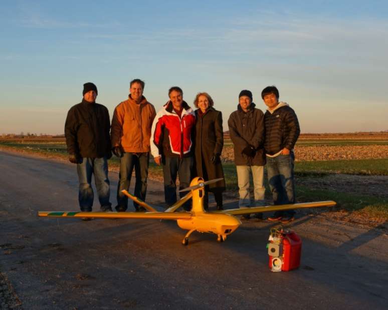 <p> Voo pioneiro de um drone brasileiro nos EUA foi realizado na Fazenda Experimental da Universidade de Purdue</p>