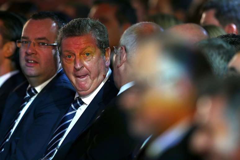 <p>Roy Hodgson amenizou dificuldades de jogar em Manaus e lembrou que Itália também sofrerá</p>