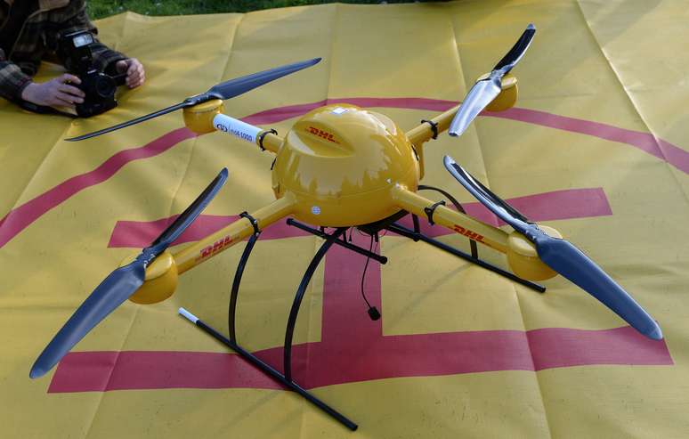 <p>Drone da DHL possui quatro hélices</p>