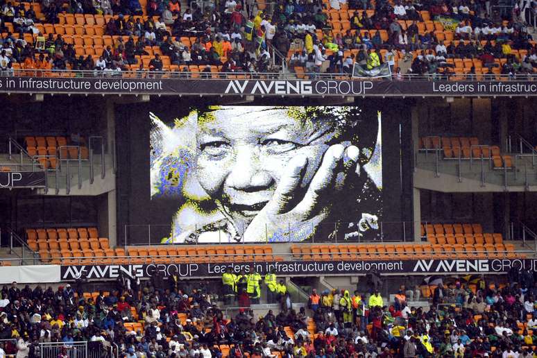 <p>Despedida a Mandela em estádio de Johannesburgo</p>