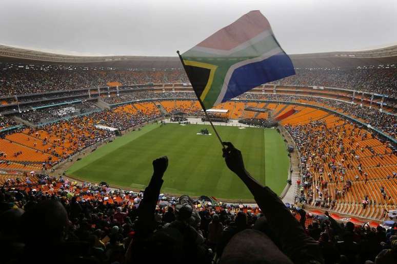 <p>Soccer City foi palco de maior homenagem a Mandela em 2013</p>