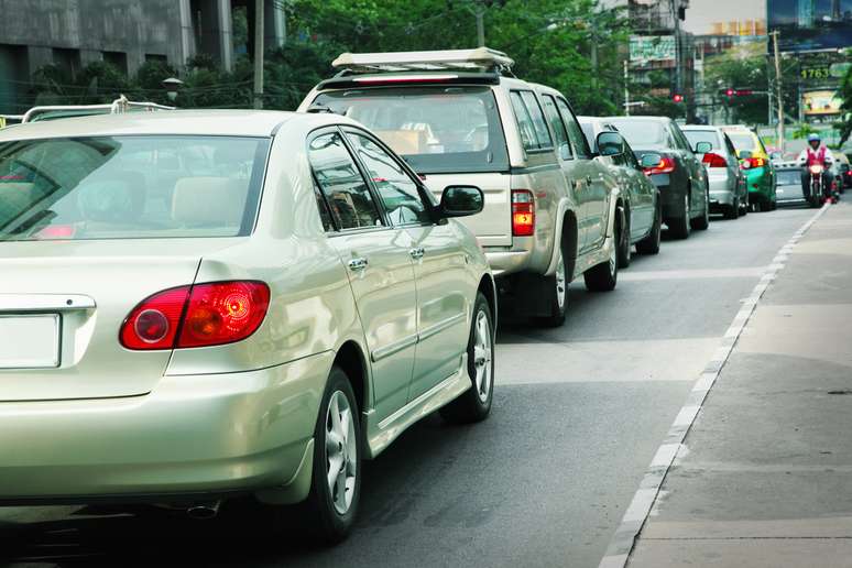 As panes elétricas são as causas mais comuns de problemas no carro. Isso acontece por conta do uso severo do veículo, como longos engarrafamentos em estrada