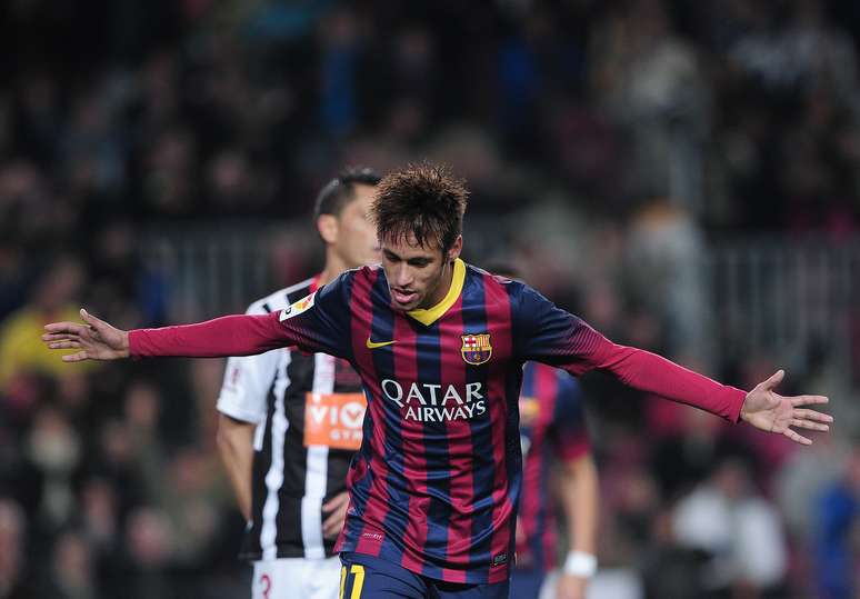 <p>Neymar fechou o placar na vit&oacute;ria do Barcelona por 3 a 0, nesta ter&ccedil;a-feira, contra o Cartagena. O resultado coloca o time catal&atilde;o nas oitavas de final da Copa do Rei</p>