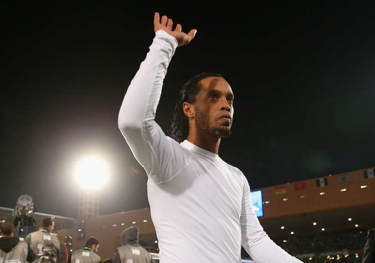 <p>Ronaldinho fez longa negociação com o Besiktas, mas decidiu ficar no Atlético-MG</p>