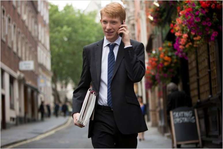 Comédia romântica dirigida por Richard Curtis