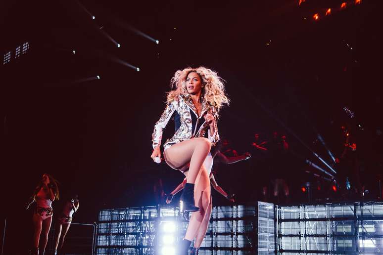 Beyoncé, além de usar stiletto em suas coreografias, é uma grande divulgadora do estilo