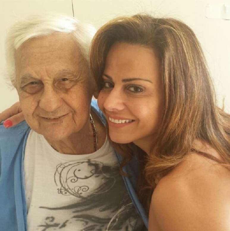 O pai de Viviane, seu Josenir, morreu na &uacute;ltima segunda-feira (16)