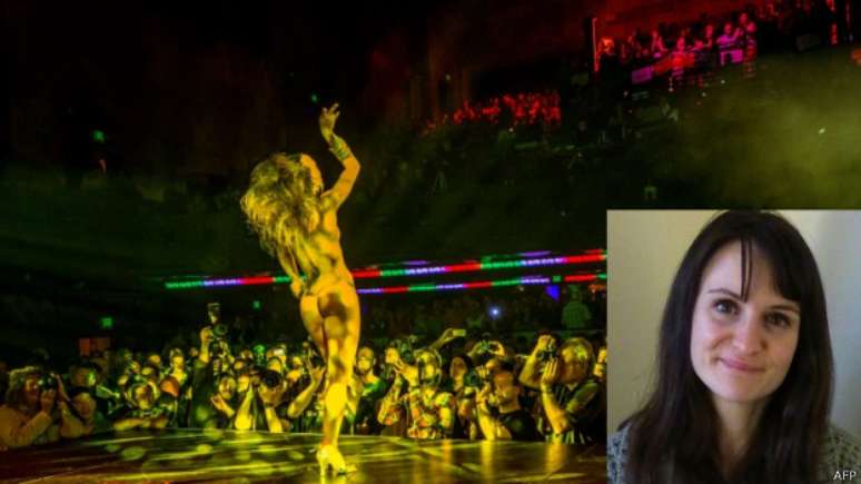 Ex-dan&ccedil;arina de striptease, Rachela Colosi decidiu retomar antiga profiss&atilde;o para fins acad&ecirc;micos