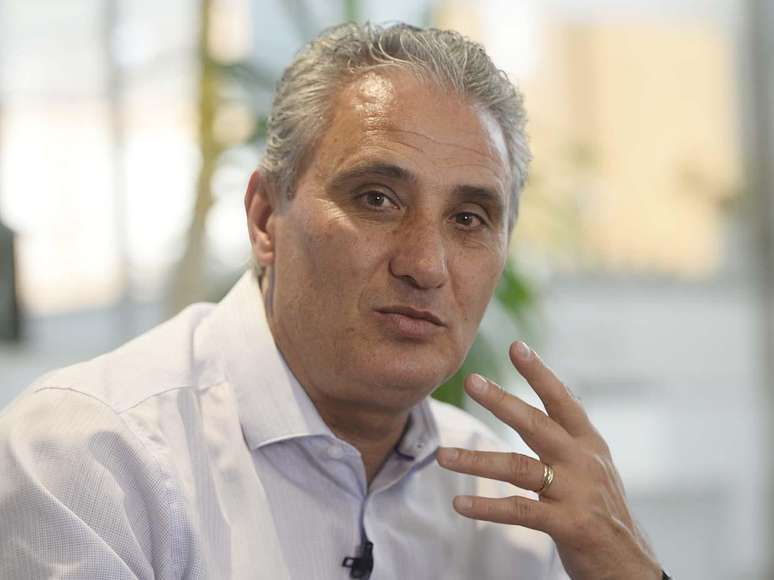 <p>Tite desponta como favorito para assumir a Seleção</p>