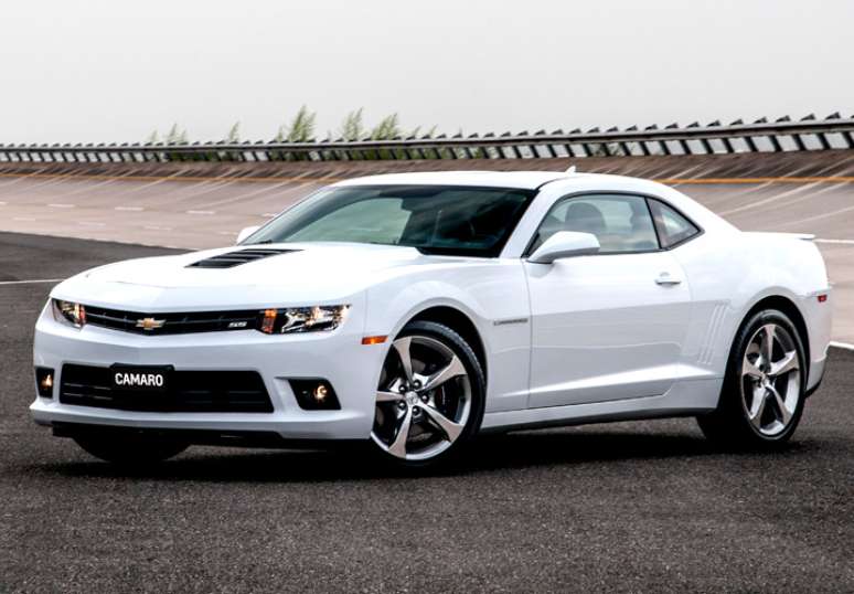 Camaro 2014 zero quil&ocirc;metro est&aacute; avaliado em R$ 210 mil
