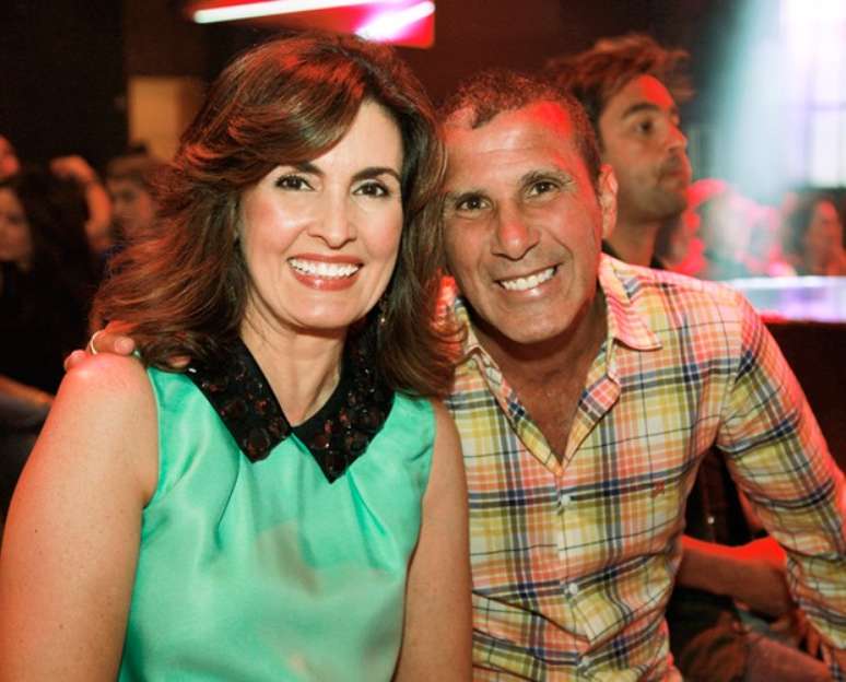 <p>Fátima Bernardes e Eri Johnson na plateia do programa The Voice Brasil</p>