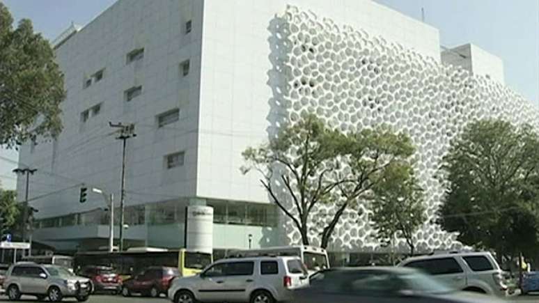 Na capital do México, uma nova tecnologia foi usada para criar a fachada de prédio que ajuda a limpar os poluentes do ar