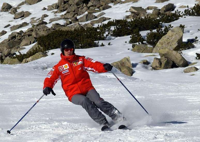 <p>Michael Schumacher está internado desde o ano passado, quando sofreu grave acidente enquanto esquiava em pista na cidade de Grenoble</p>