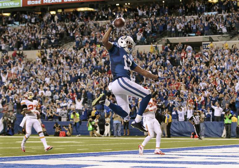 Passe de Luck para touchdown de Hilton (foto) decidiu virada do Indianapolis Colts em casa