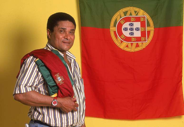 <p>Considerado o maior jogador português de todos os tempos, Eusébio morreu neste domingo em Lisboa, após sofrer uma parada cardiorrespiratória</p>