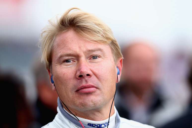 Hakkinen torce pela recuperação de Schumacher