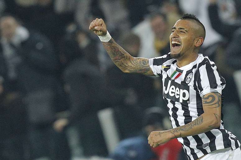 <p>Vidal é um dos pilares da Juventus, mas sofre com problemas no joelho</p>