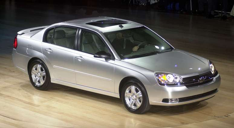 <p>Chevrolet Malibu 2003; concessionárias da GM receberam reclamações sobre o modelo 1997 do veículo relacionados à chave de ignição</p>