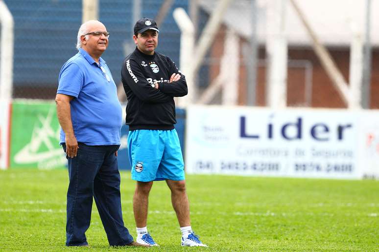 Sob comando de Enderson, Grêmio treina em Bento Gonçalves