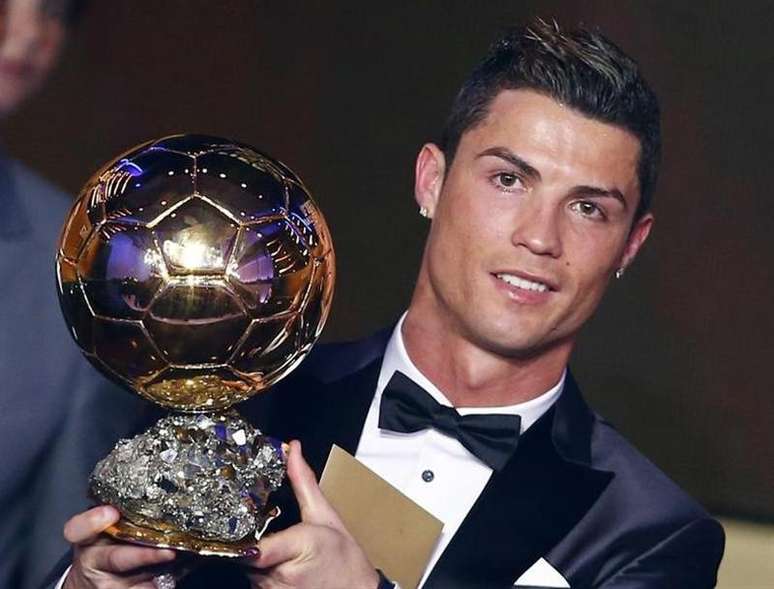 <p>Paulinho disse que sua preferência não foi decidida apenas pela Bola de Ouro conquistada por Cristiano Ronaldo</p>