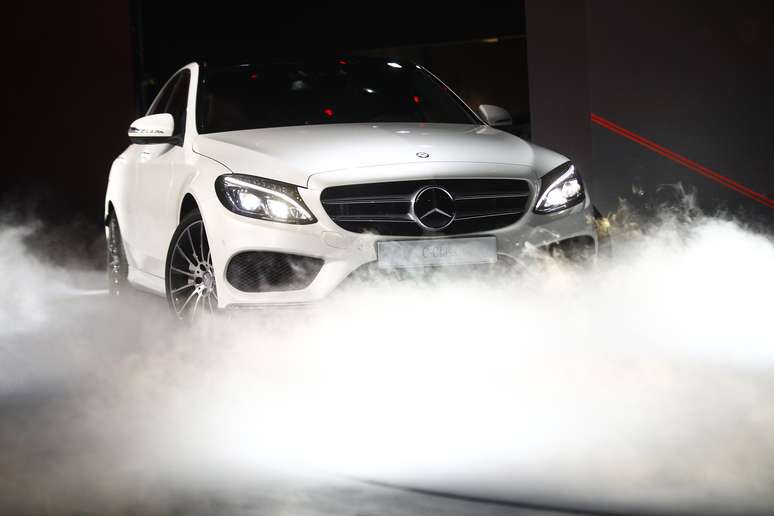<p>Mercedes-Benz apresenta o Novo Classe C em Detroit. Carro mais popular da marca alemã chega ao Brasil no segundo semestre e será nacionalizado na fábrica de Iracemápolis (SP)</p>