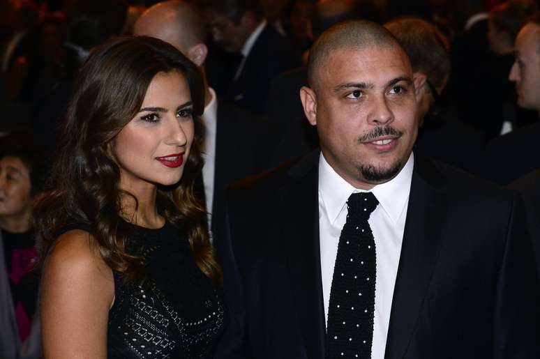 Ronaldo chega à Bola de Ouro acompanhado pela namorada, a DJ Paula Morais