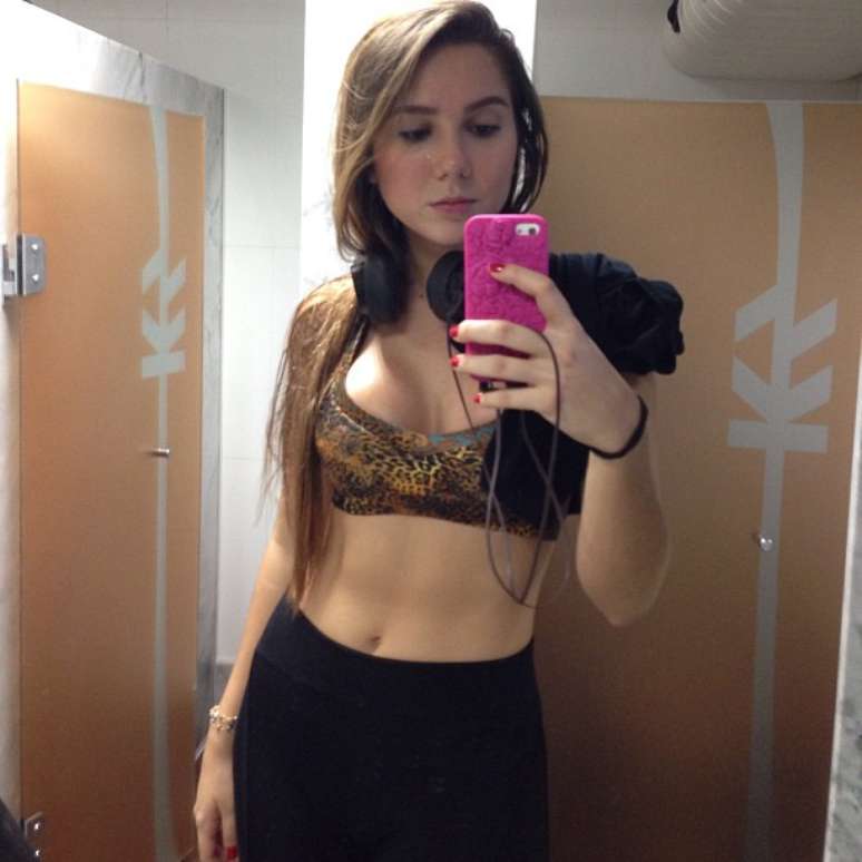 Carol Portaluppi - filha do ex-atacante Renato Ga&uacute;cho