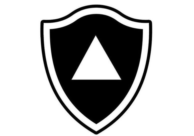 Sátira da internet coloca pirâmide em escudo do Botafogo
